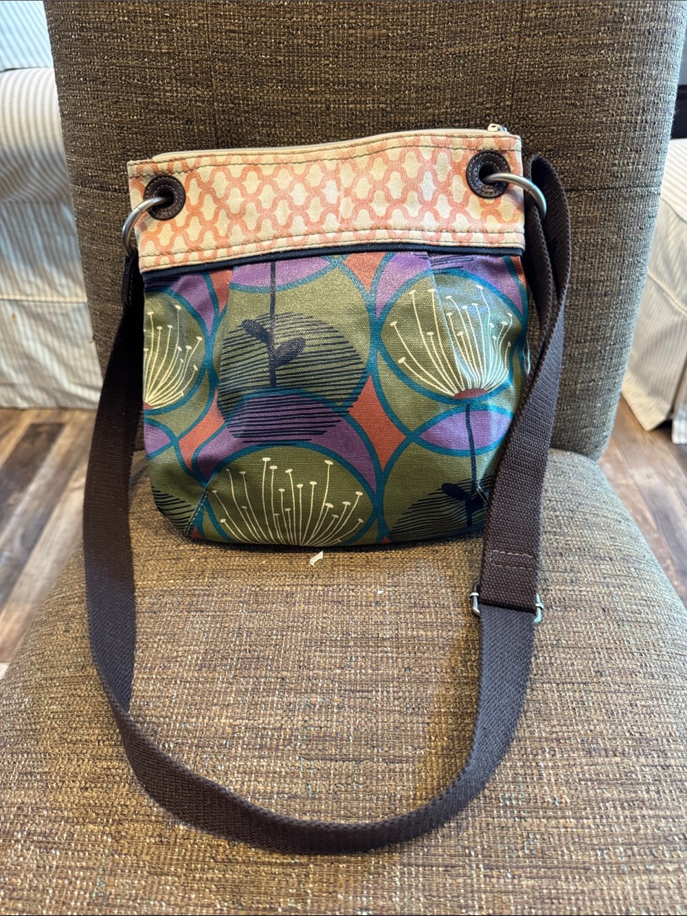 Fossil key-per leaves print crossbody bag purse
